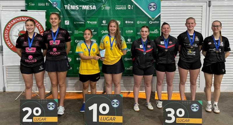 Tênis de mesa do Mampituba conquista 15 medalhas na 6ª etapa Estadual
