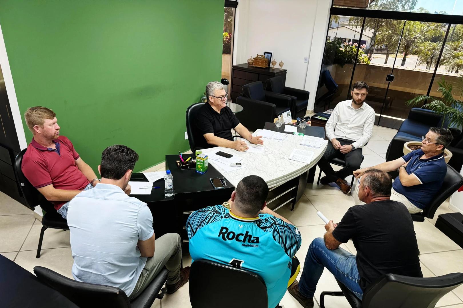 Forquilhinha busca soluções para a coleta seletiva de lixo; empresa se compromete a ajustes no serviço