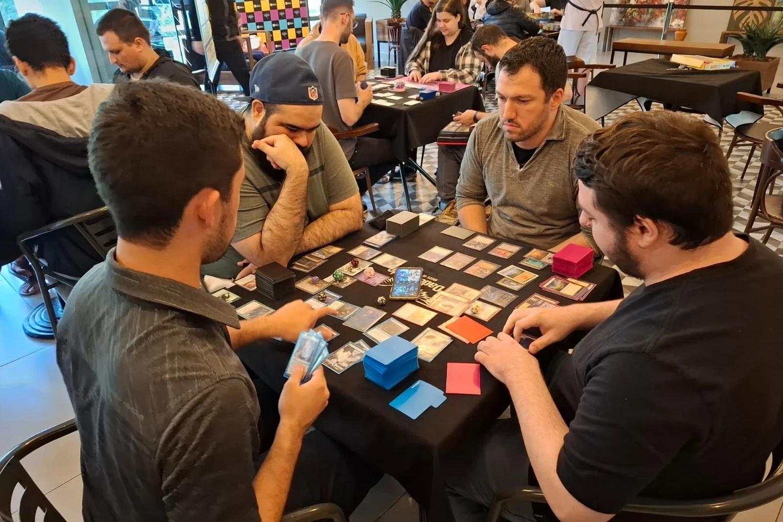 Shopping Della promove evento gratuito de jogos de tabuleiro neste sábado