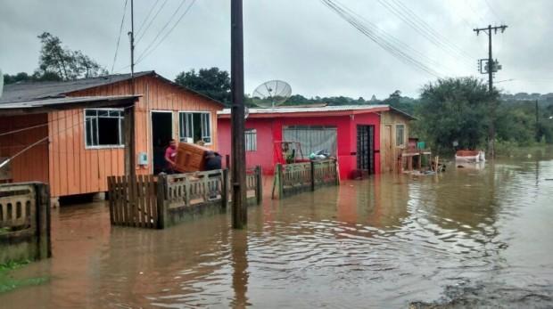 Chuva: cerca de 16 mil pessoas estão desalojadas no Estado