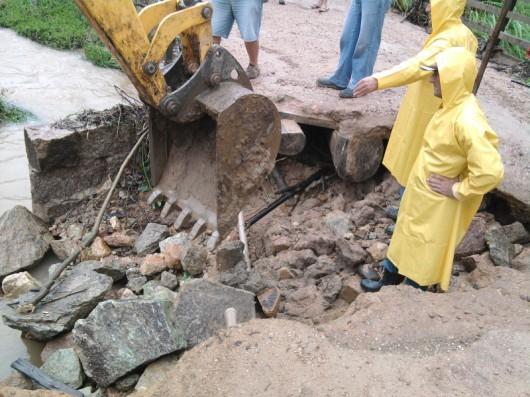 Atingidos pela chuva recebem ajuda em Urussanga