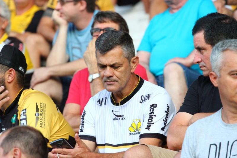 Torcida comparece, mas sai decepcionada do Majestoso