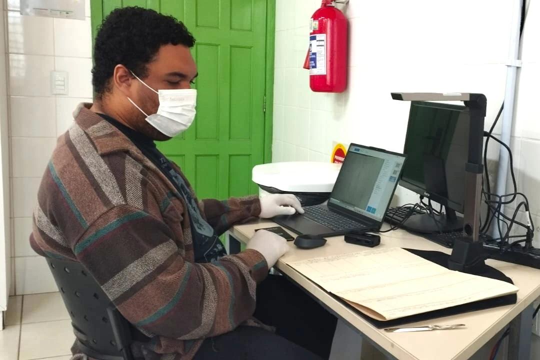 Criciúma inicia a digitalização de arquivos das escolas municipais