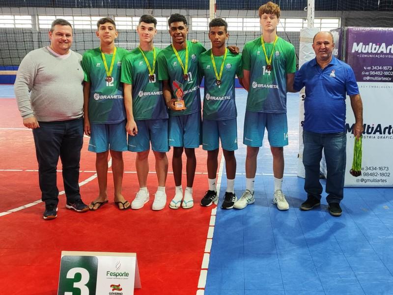 Vôlei fumacense garante participação na etapa regional da Olesc
