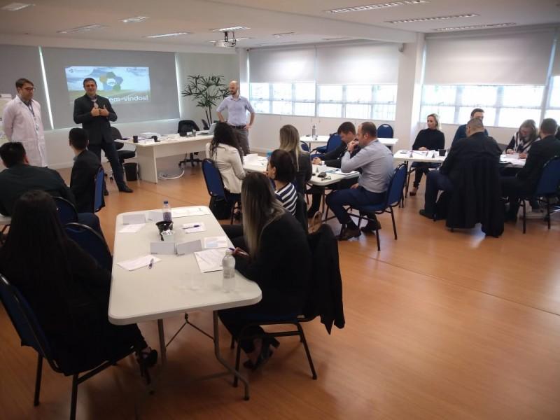 Atendimento ao cooperado é foco de curso para colaboradores CredCrea