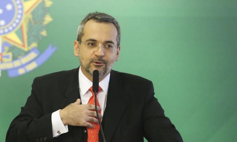 Governo prorroga prazo de inscrição do Enem até dia 27