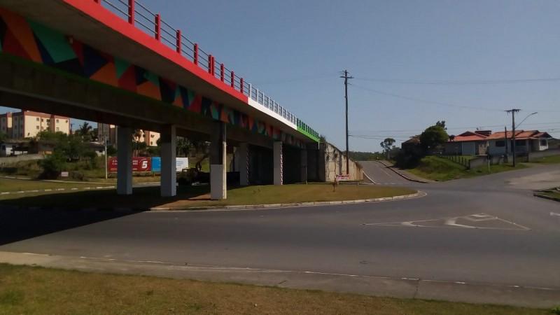Viadutos de Criciúma recebem pinturas e desenhos voltados para a história do município