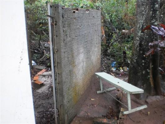Escola Estadual de Içara é depredada por vândalos 