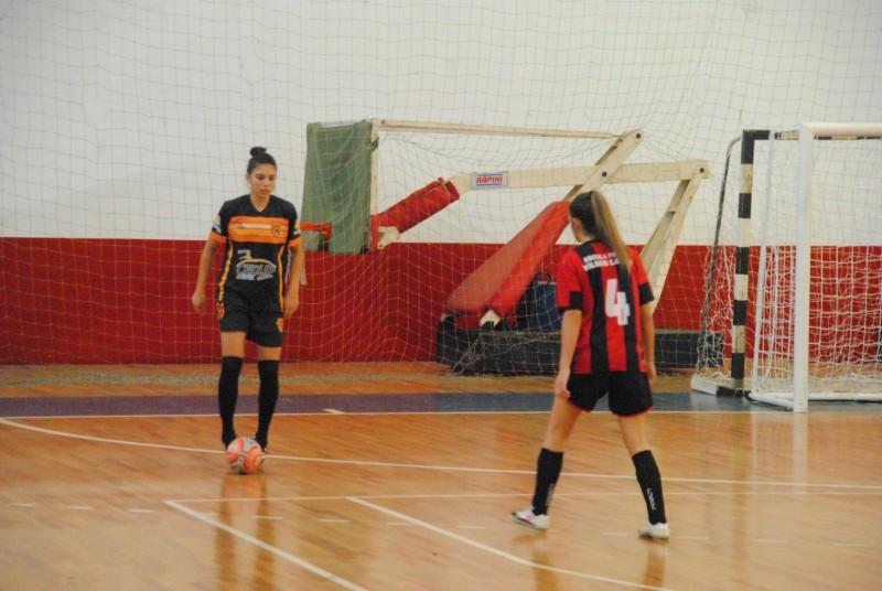 Jesc: Cedup e Arruda Ramos avançam de fase no futsal feminino