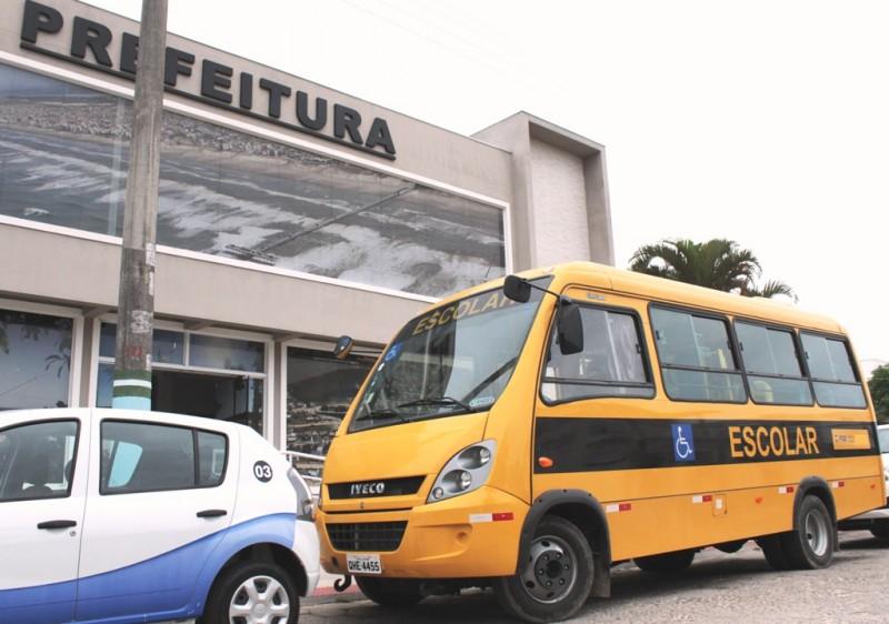 Balneário Rincão recebe mais um ônibus escolar