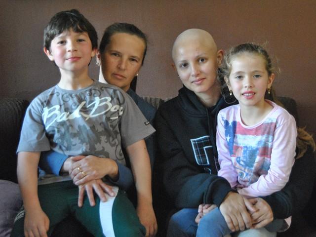 Unisul faz campanha para arrecadar fundos para jovem com leucemia