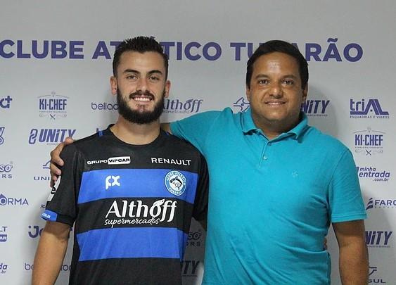 Após estreia no Catarinense, Gustavo Ermel é apresentado no Tubarão