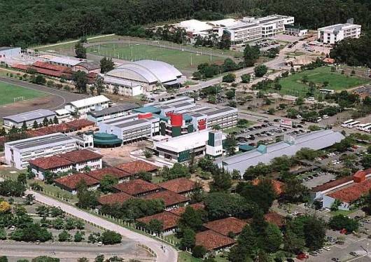 Quase 10 mil alunos voltam à Unesc nesta segunda