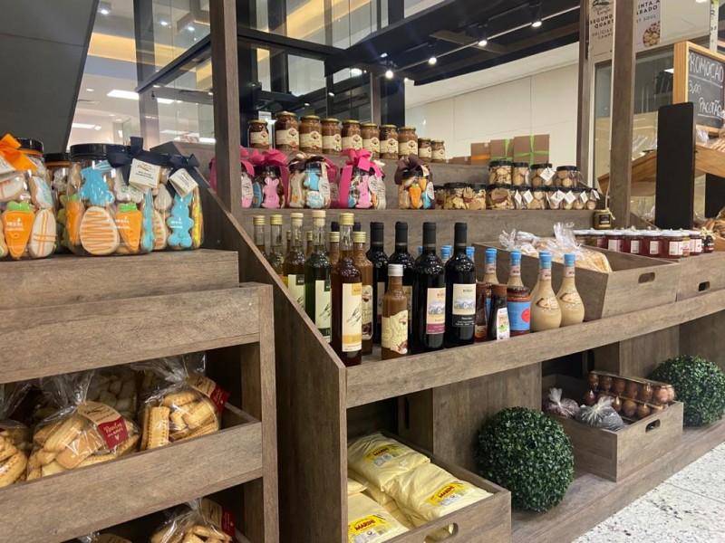 Feirinha do Shopping Della amplia participação da agricultura familiar