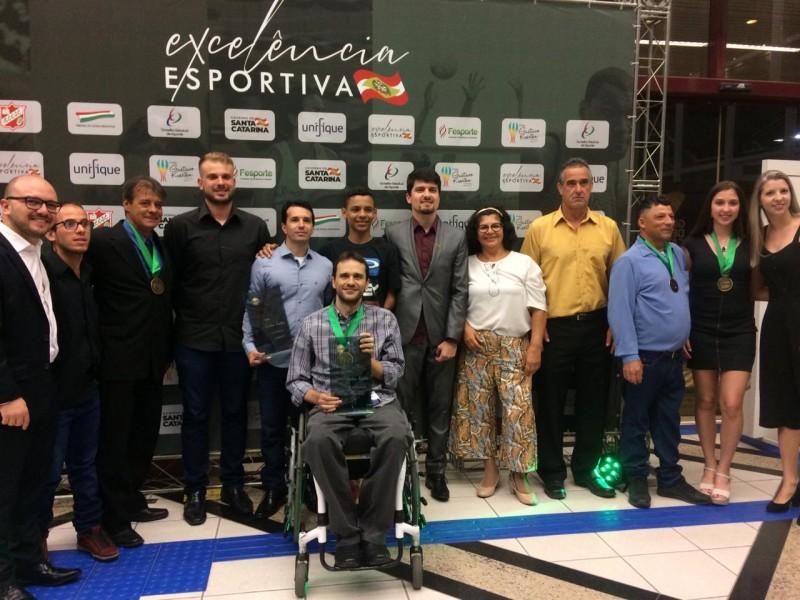 Tênis de mesa de Criciúma é destaque no Troféu Guga Kuerten 2019