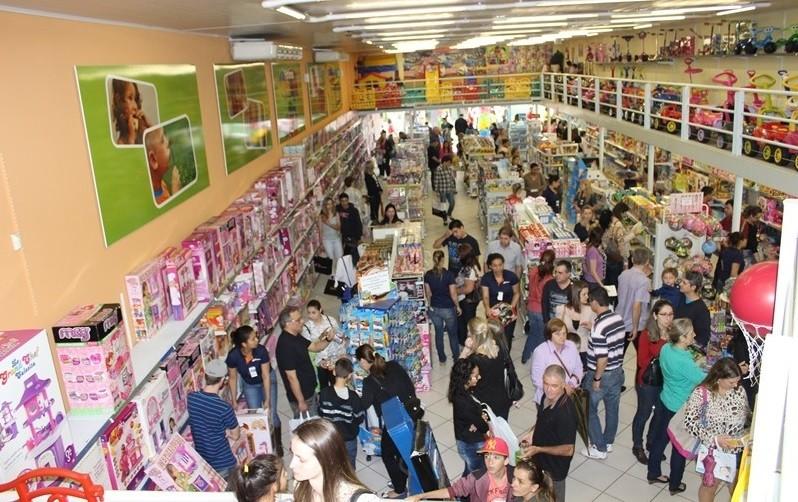 Dia das Crianças com horário especial no comércio