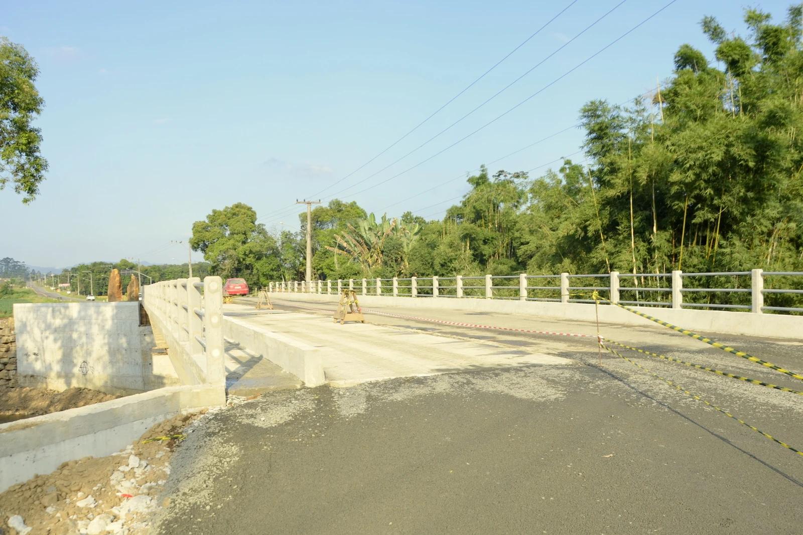 Siderópolis inaugura duplicação da ponte da comunidade de Rio Jordão Baixo