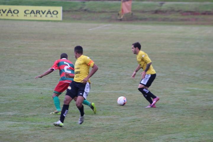 Com nova formação, Tigre aplica goleada no Sindicato dos Atletas