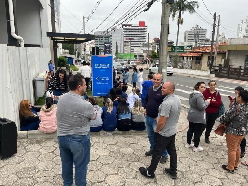 Técnicos em Enfermagem o HSJosé recebem valor do piso e retomam atividades