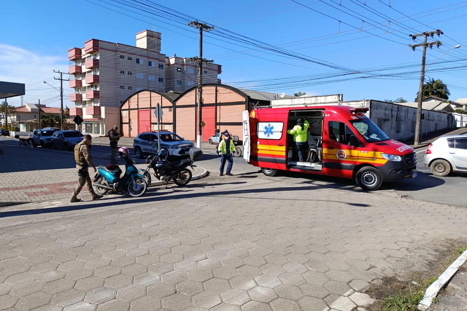Motos colidem em Morro da Fumaça e acidente deixa duas pessoas feridas