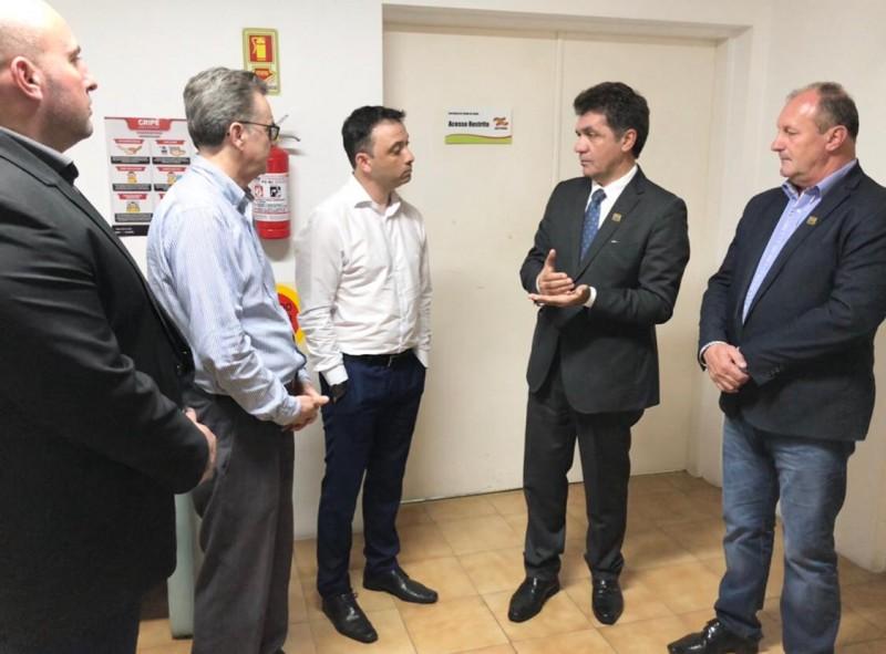 Reunião em Florianópolis discute recurso destinado ao Hospital São José