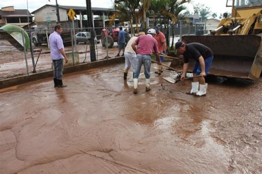 Aos poucos, Morro Grande retoma a rotina