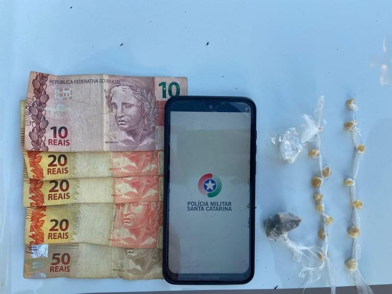Adolescentes são apreendidos com drogas em Balneário Rincão 