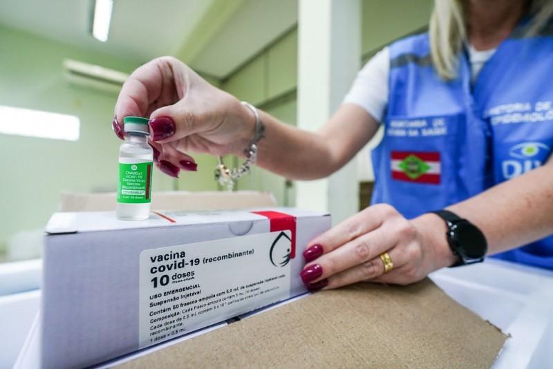 Brasil deve receber até 14 milhões de vacinas de Oxford em fevereiro