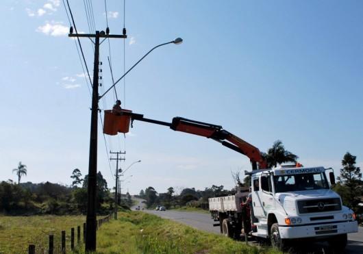 Cermoful retira mais de mil ninhos de joão-de-barro da rede elétrica