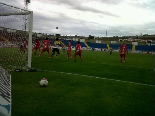 Tarde boa para o Tigre: Criciúma goleia e retoma a ponta da Série B