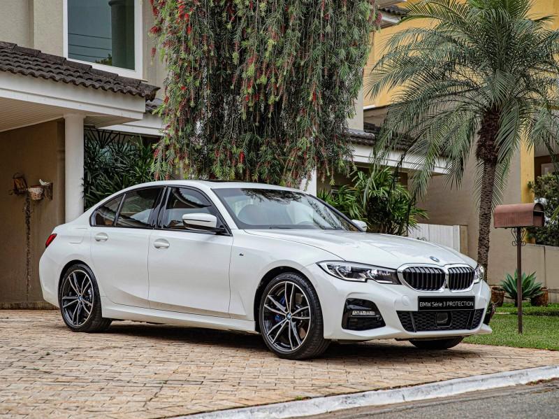 BMW Série 3 passa a ser oferecido com blindagem certificada em todas as versões