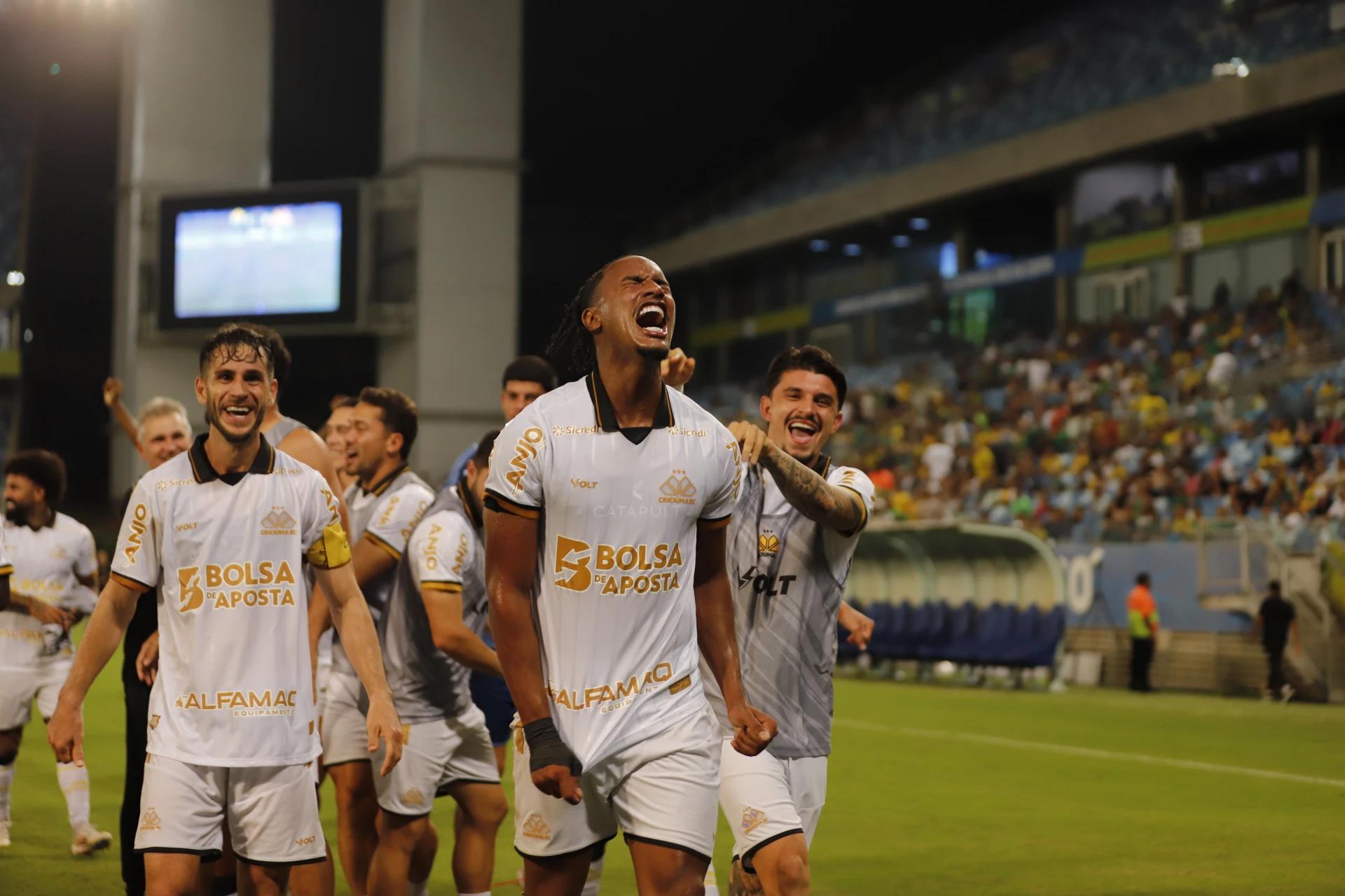 ‘Sonhei bastante com esse momento’, destaca Cauê Santos após primeiro gol pelo Tigre