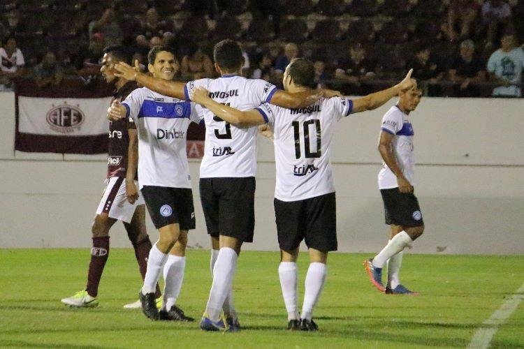 Tubarão vence mais uma e garante classificação na Série D