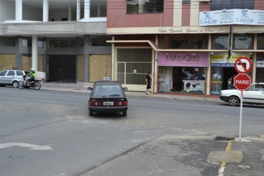 Motoristas não respeitam mudança no trânsito em Cocal do Sul