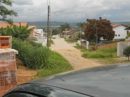 Após mais de um ano de espera, rua Meleiro deve ser pavimentada