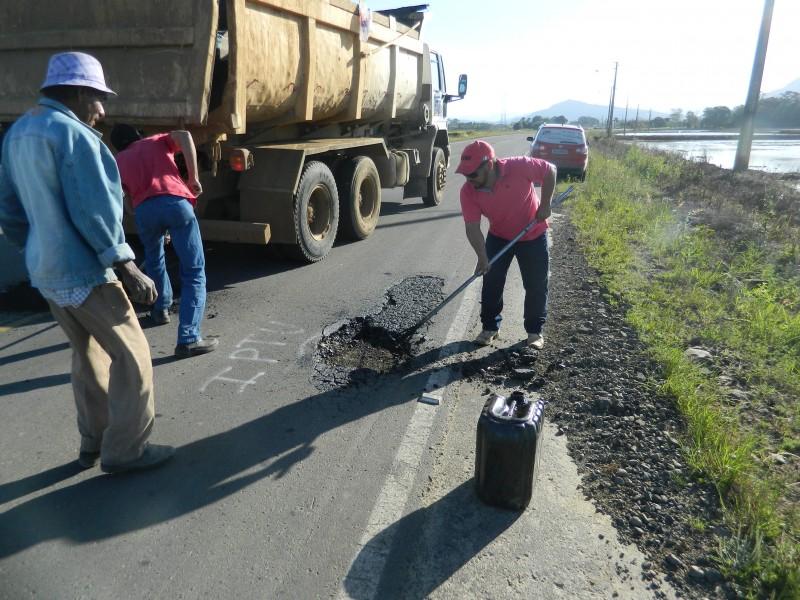 Operação Tapa Buracos contempla oito rodovias estaduais da região 
