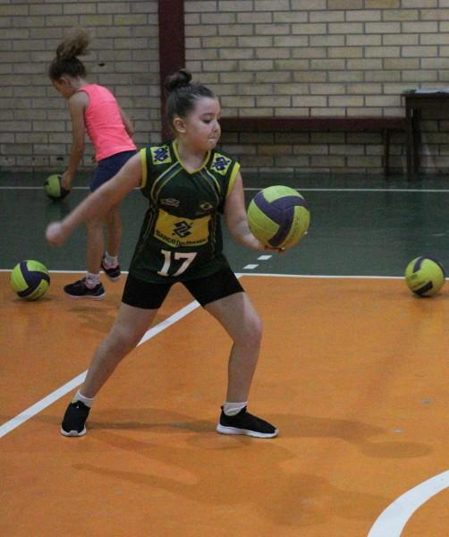 Baby Vôlei: Forquilhinha desenvolve projeto para crianças de 7 e 8 anos