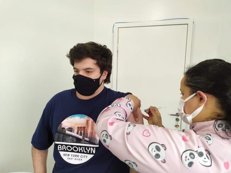 Idade mínima para vacinação em Treviso chega aos 18 anos