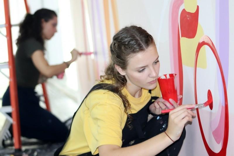 O protagonismo da mulher eternizado nas paredes da Unesc
