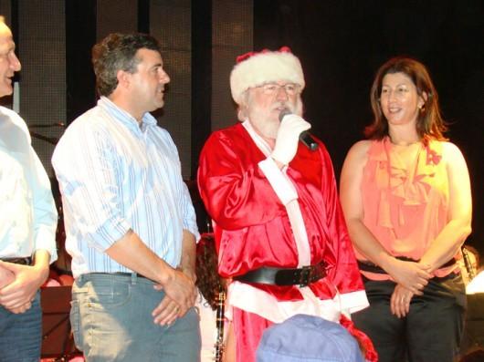 Forquilhinha acolheu Papai Noel em noite de luzes