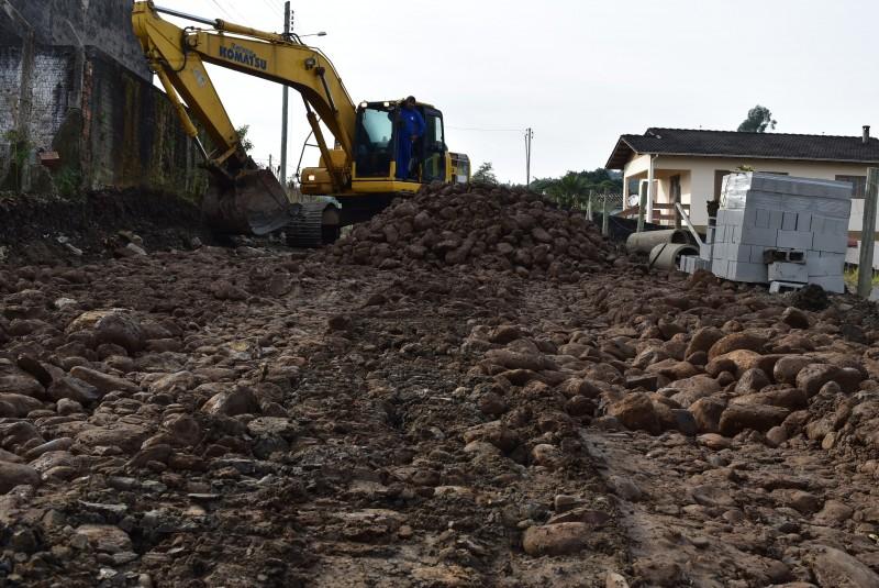 Programa Avançar Cidades já tem 15 obras de pavimentação em andamento em Siderópolis