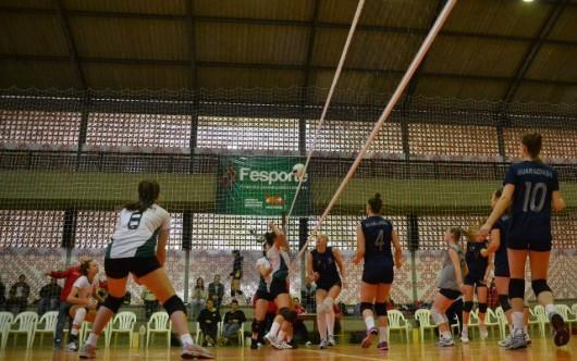 Voleibol feminino perde semifinal