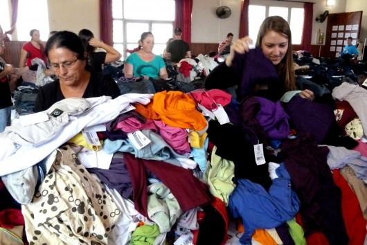 Bairro da Juventude oferta 16 mil peças de roupas 