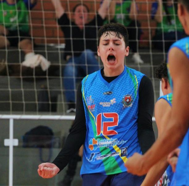 Vôlei de Forquilhinha disputa a etapa microrregional da Olesc após sete anos