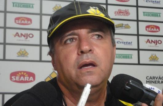 Falta de criatividade no ataque foi determinante no empate, avalia Vadão