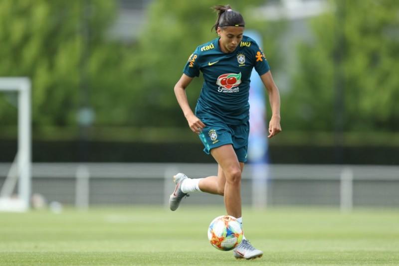 Com lesão na coxa esquerda, Andressa Alves está fora da Copa do Mundo 