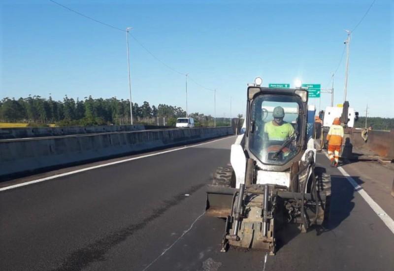 Cronograma semanal de obras da CCR Via Costeira na  BR-101 é divulgado