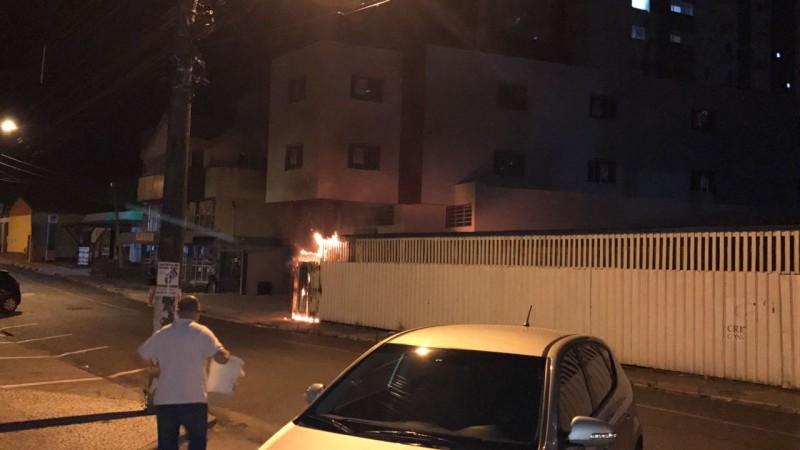 Fogo em obra da Criciúma Construções no Centro