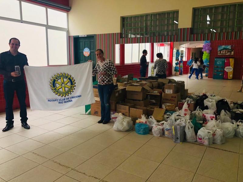 Campanha arrecada cerca de 1.700 frascos para armazenamento de leite materno