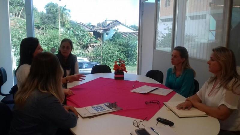 Profissionais do CER promovem encontro de prevenção ao AVC 